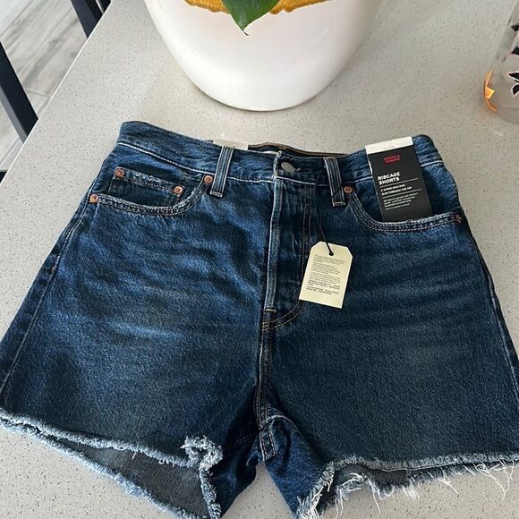 NWT Levi's Ribcage Denim Short Super High Rise Slim Through Hip Button Fly 28 - Picture 15 of 15